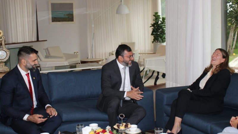 *Wilson Lima apresenta projetos sustentáveis à embaixadora britânica e destaca importância da atuação do Reino Unido na Amazônia*The