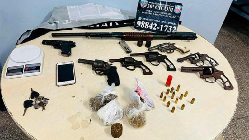 DUPLA É PRESA COM ARSENAL E DROGAS NA ZONA LESTE