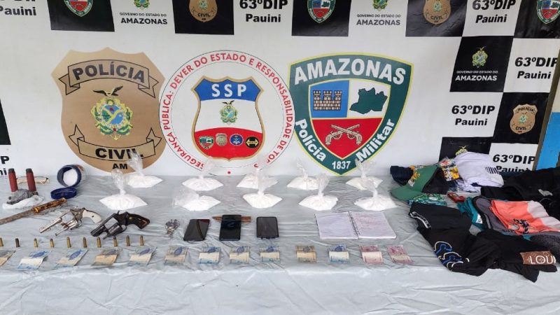 OPERAÇÃO RETORNO ENCONTRA SUSPEITOS COM ARMAS, DROGAS E MUNIÇÕES