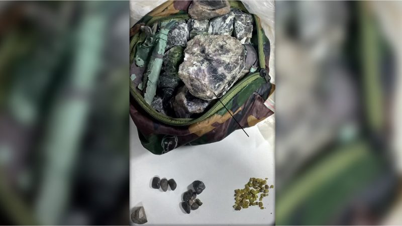 NOVA BASE FLUVIAL APREENDE MINÉRIOS EM EMBARCAÇÃO NO INTERIOR DO AMAZONAS