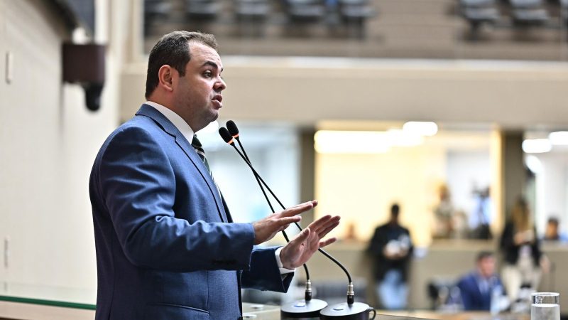 Presidente da Aleam, Roberto Cidade cobra protocolo de ações preventivas para evitar grandes erosões na cidade de Manaus