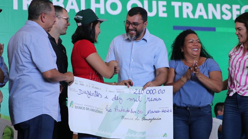 *No aniversário de Rio Preto da Eva, Wilson Lima faz entregas que somam R$ 4,5 milhões para o município*