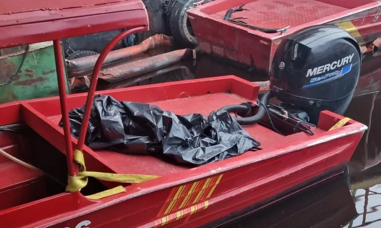 Corpo em avançado estado de decomposição é encontrado no Rio Negro em Manaus