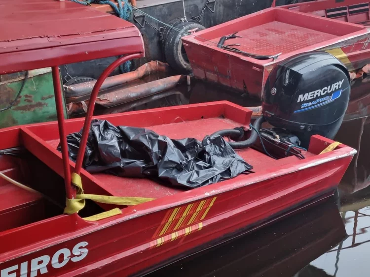 Corpo em avançado estado de decomposição é encontrado no Rio Negro em Manaus