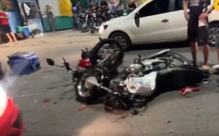 Grave acidente deixa motociclistas feridos em Manaus