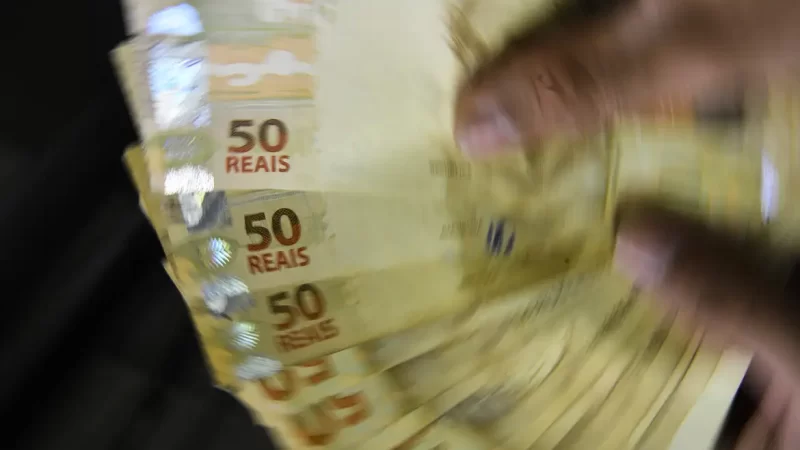 Com precatórios, déficit primário sobe para R$ 58,4 bi em fevereiro