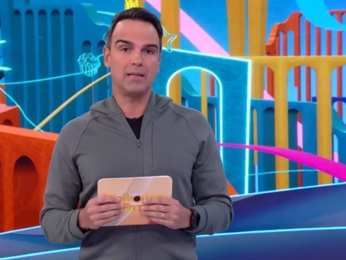 BBB 24: Tadeu Schmidt dá esporro ao vivo após confusão e é ridicularizado: ‘Que vergonha’