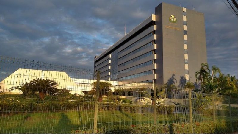 Davi Almeida perde regalias criadas por ele durante mandato tampão de governador