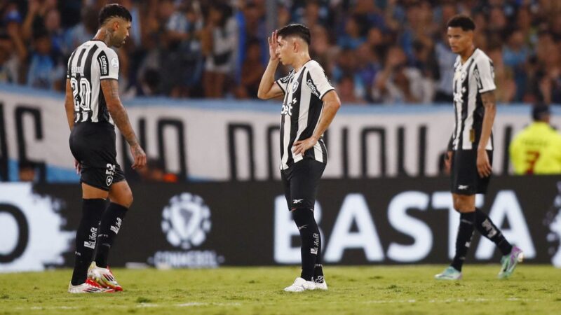Botafogo perde para o Racing e se complica na Recopa Sul-Americana