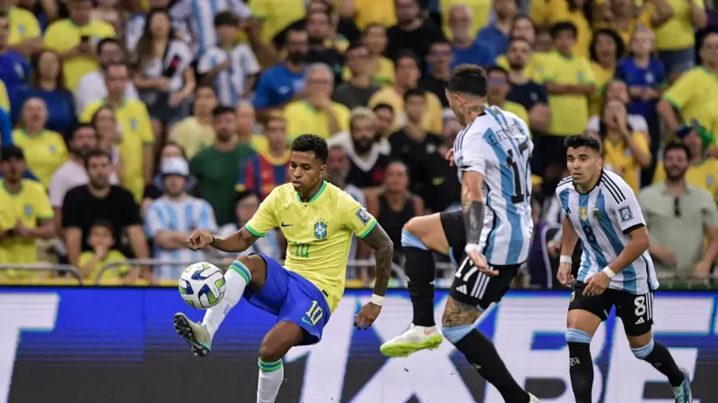 Cheio de desfalques, Brasil visita Argentina pelas Eliminatórias