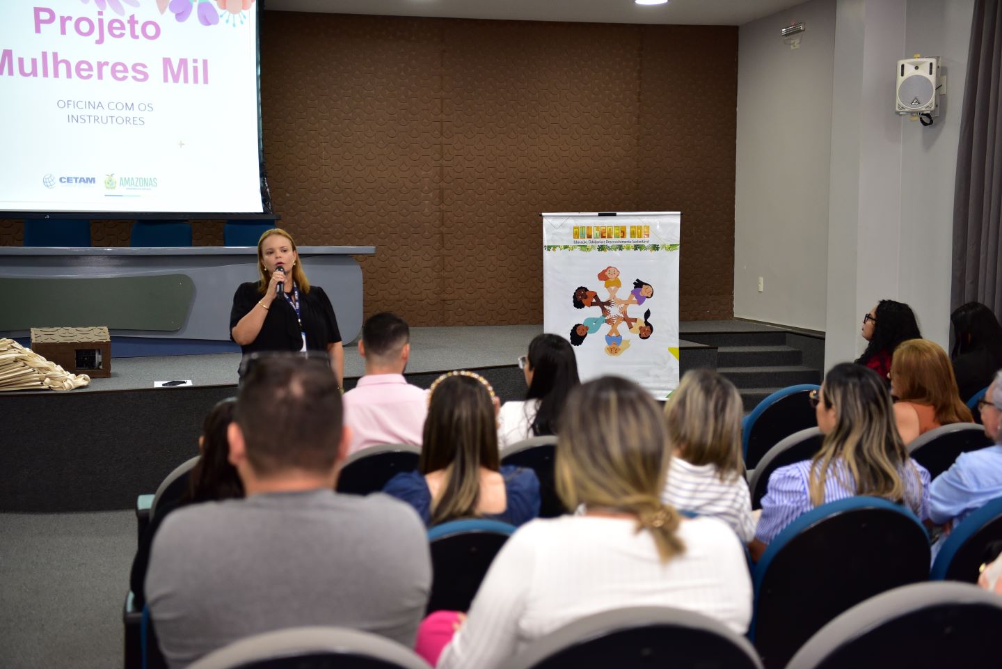 Cetam realiza aula inaugural do Projeto Mulheres Mil 2025 com oferta de 13 cursos