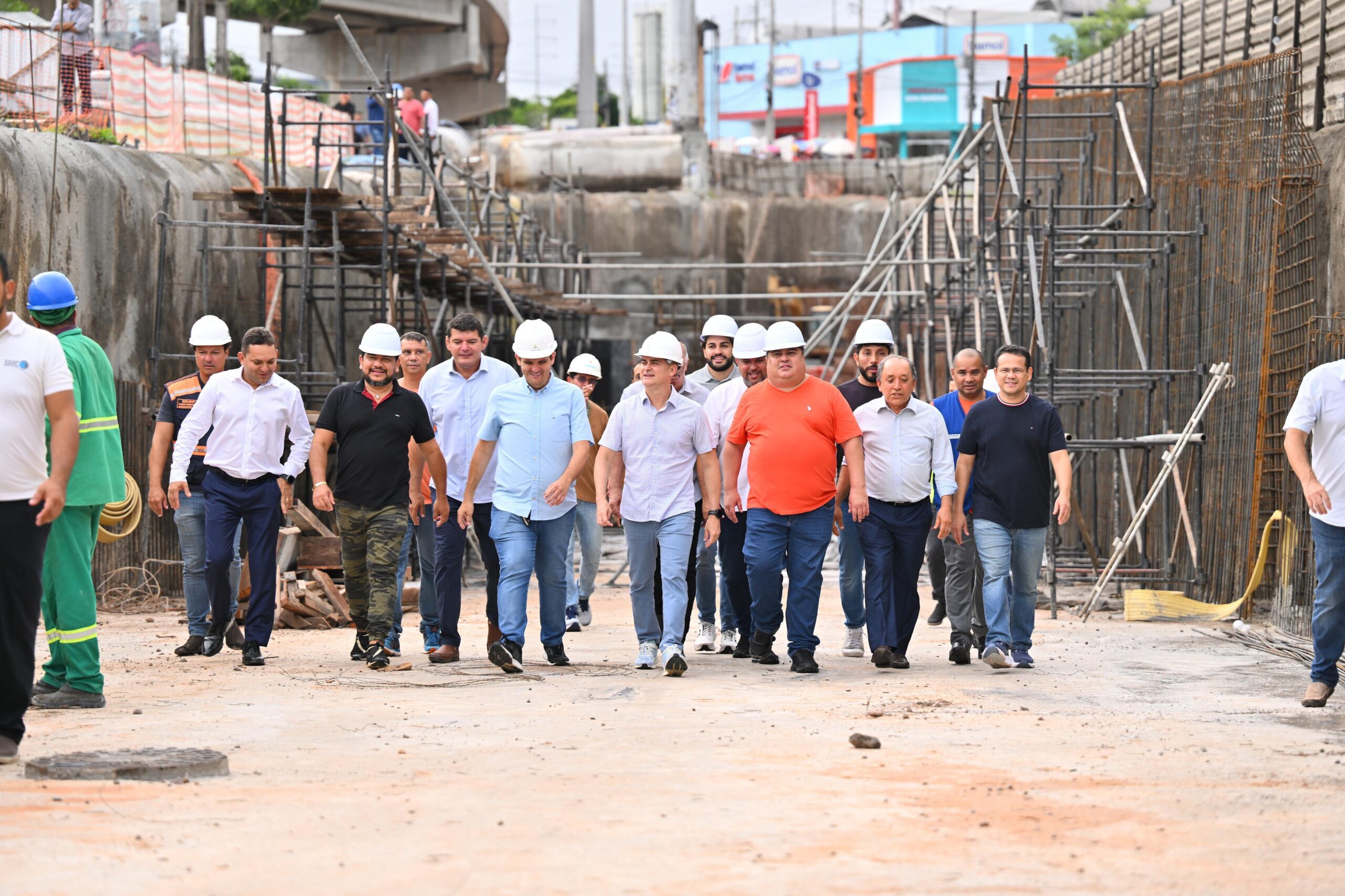 Presidente David Reis reforça papel do Legislativo em vistoria de obra do Viaduto Rei Pelé