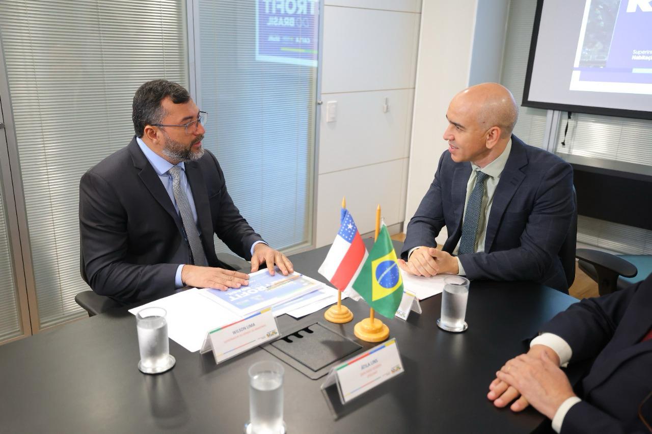 Governador Wilson Lima, Ministério das Cidades e Secretaria do Patrimônio da União assinam contrato para construção de moradias populares em antigo prédio da Receita Federal