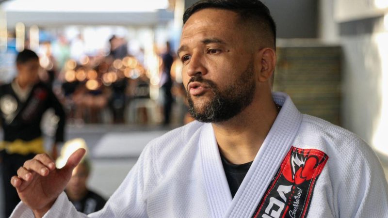 Com apoio do Governo do Amazonas, tatames e kimonos são entregues a 1.250 crianças e adolescentes