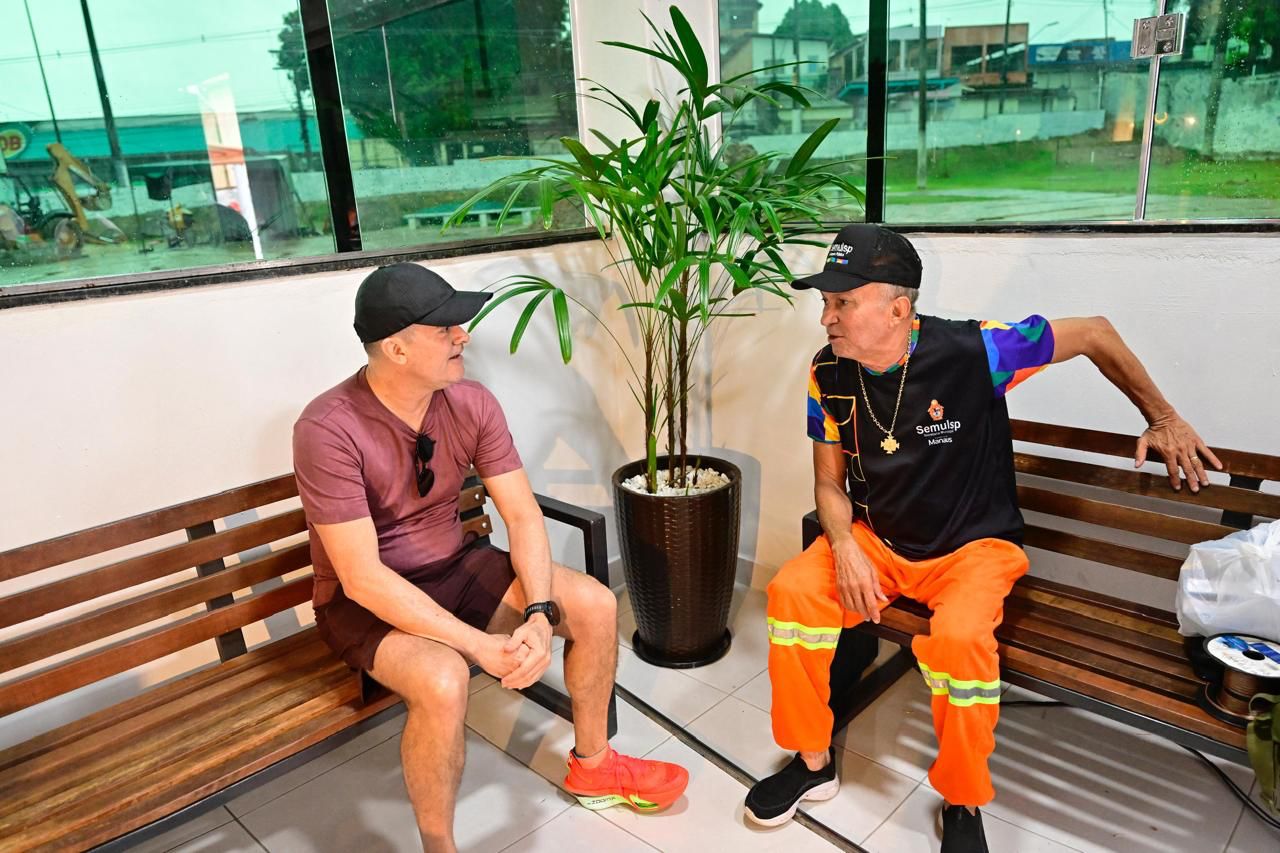 Em mais uma ação de vistoria, Prefeito David Almeida fiscaliza as obras de revitalização da Lagoa do Bombeamento neste domingo