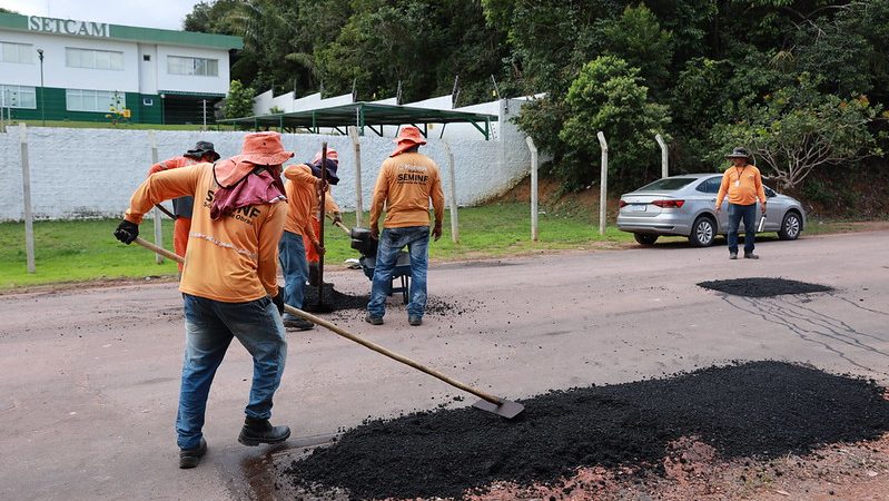 Prefeitura de Manaus atua na recuperação asfáltica da avenida Liberalina Loureiro
