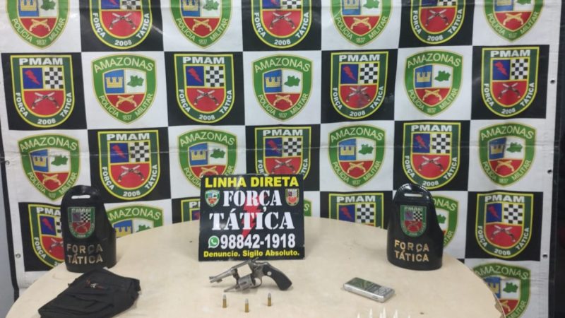 Polícia Militar do Amazonas apreende arma de fogo, 80 trouxinhas de drogas e 50 pinos de cocaína