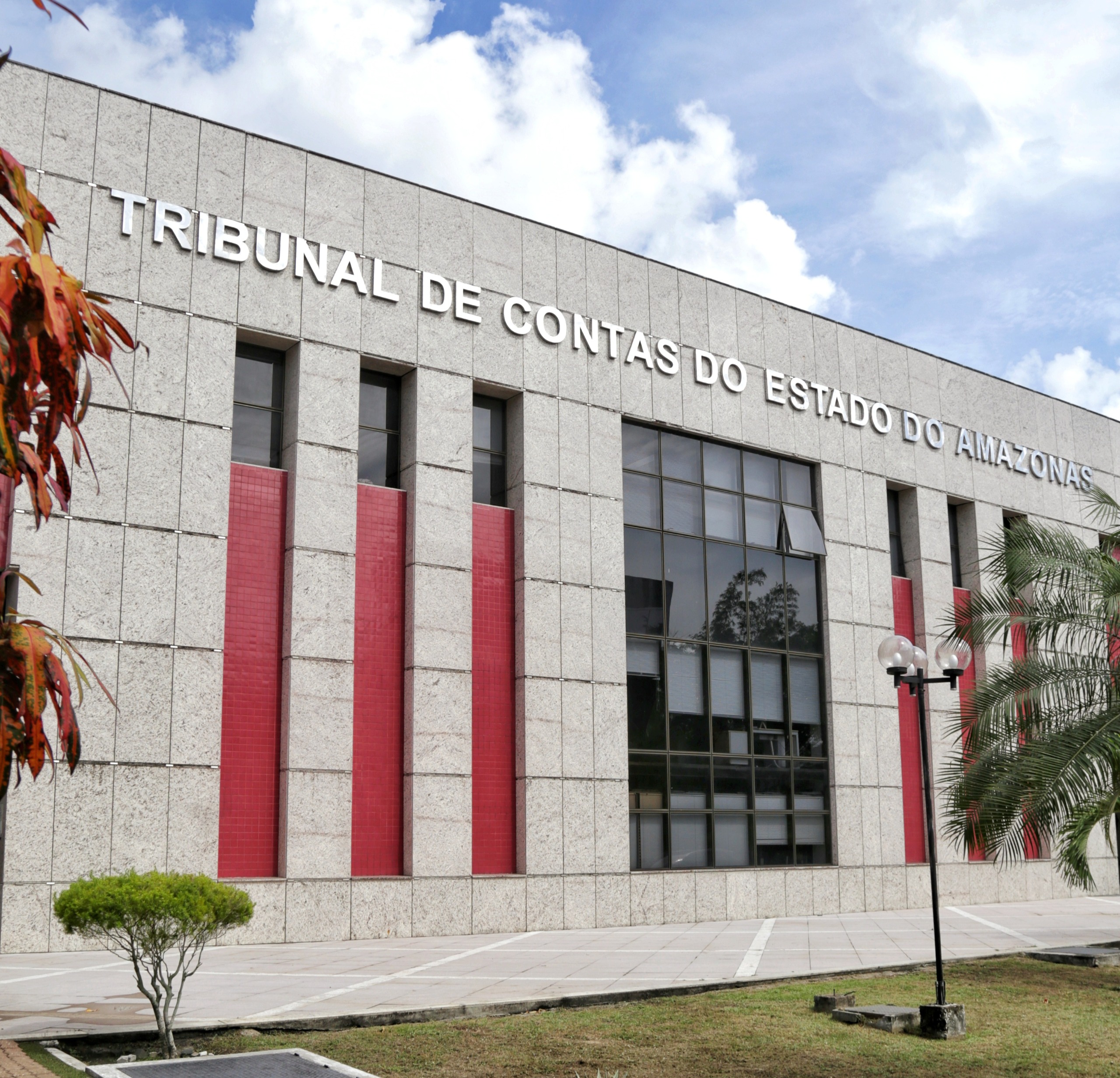 TCE-AM lança assistente virtual para apoiar gestores no cumprimento da transparência pública