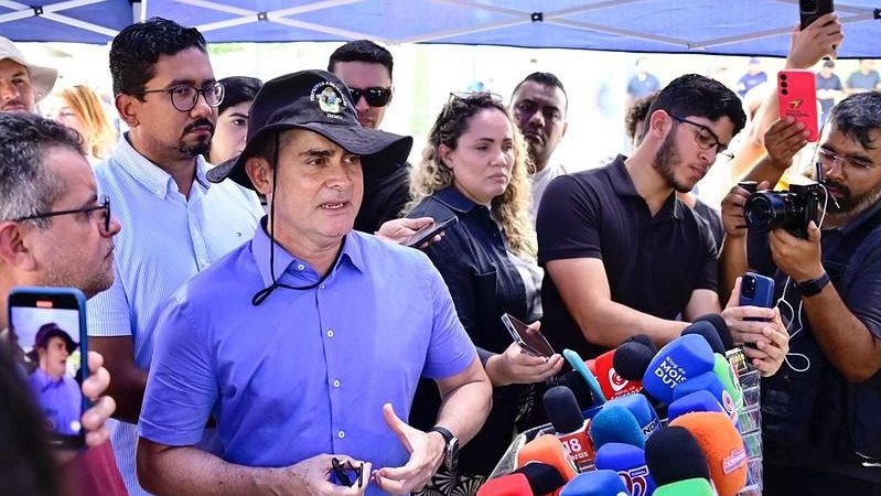 Prefeito David Almeida apresenta área onde será construída nova feira do Mutirão com investimento de R$ 7 milhões