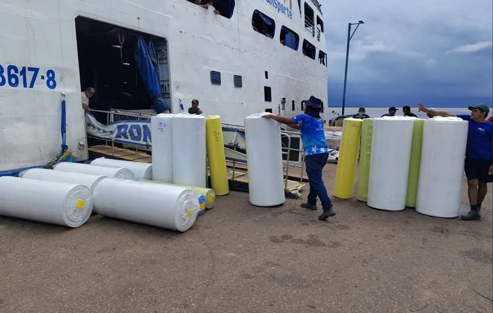 Boi Caprichoso recebe material para construção do projeto de arena “É Tempo de Retomada”.