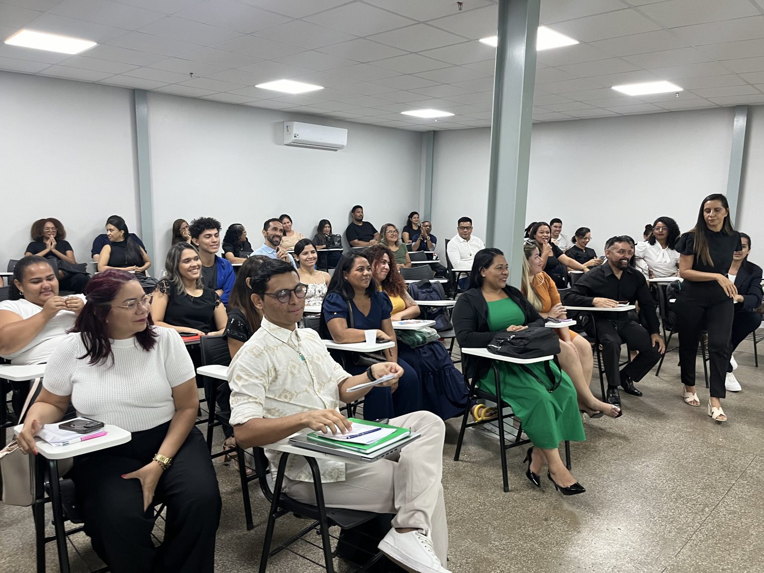 Prefeitura de Manaus oferece vagas para o curso ‘Descubra como se destacar no mundo profissional’