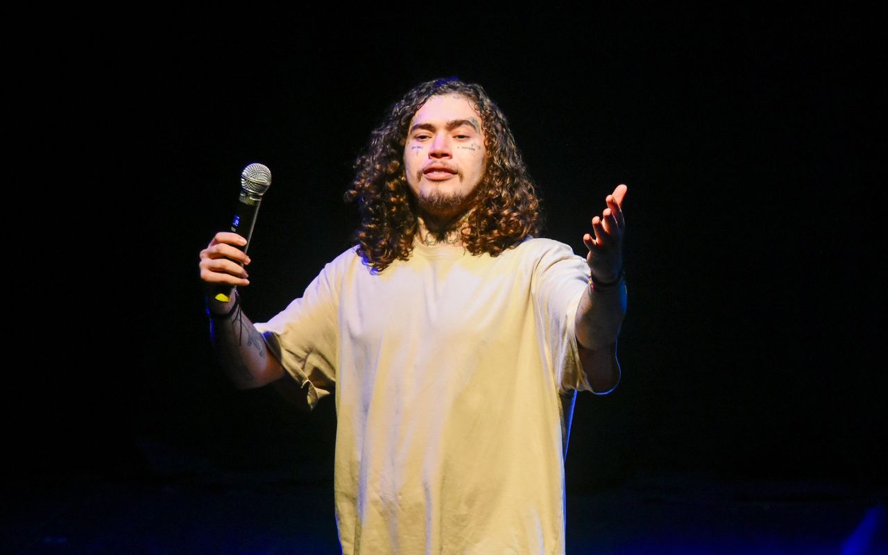 Whindersson Nunes volta aos palcos após internação para cuidar da saúde mental