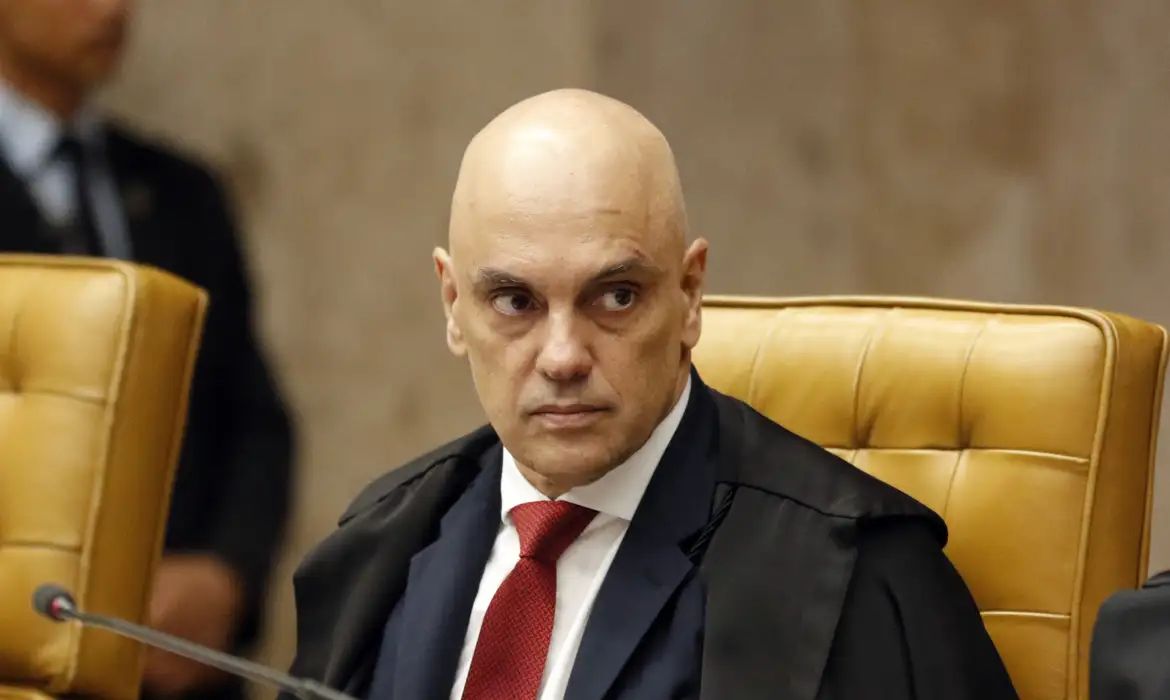 Moraes manda prender sobrinho de Bolsonaro que fugiu para Argentina