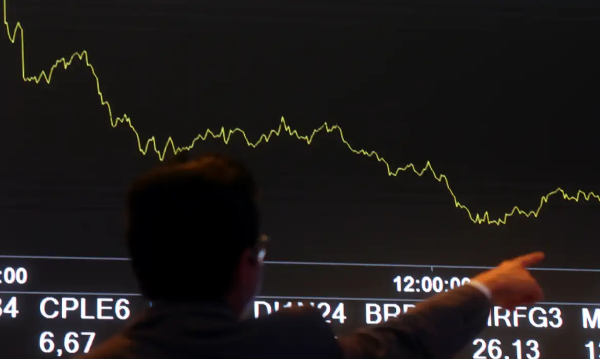 Bolsa volta a bater recorde e supera os 140 mil pontos