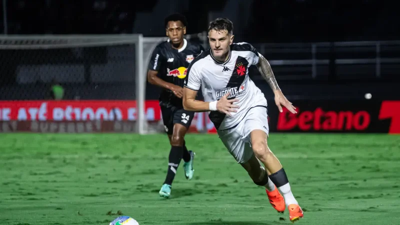 Brasileiro: Vasco enfrenta Bragantino para tentar se afastar do Z4