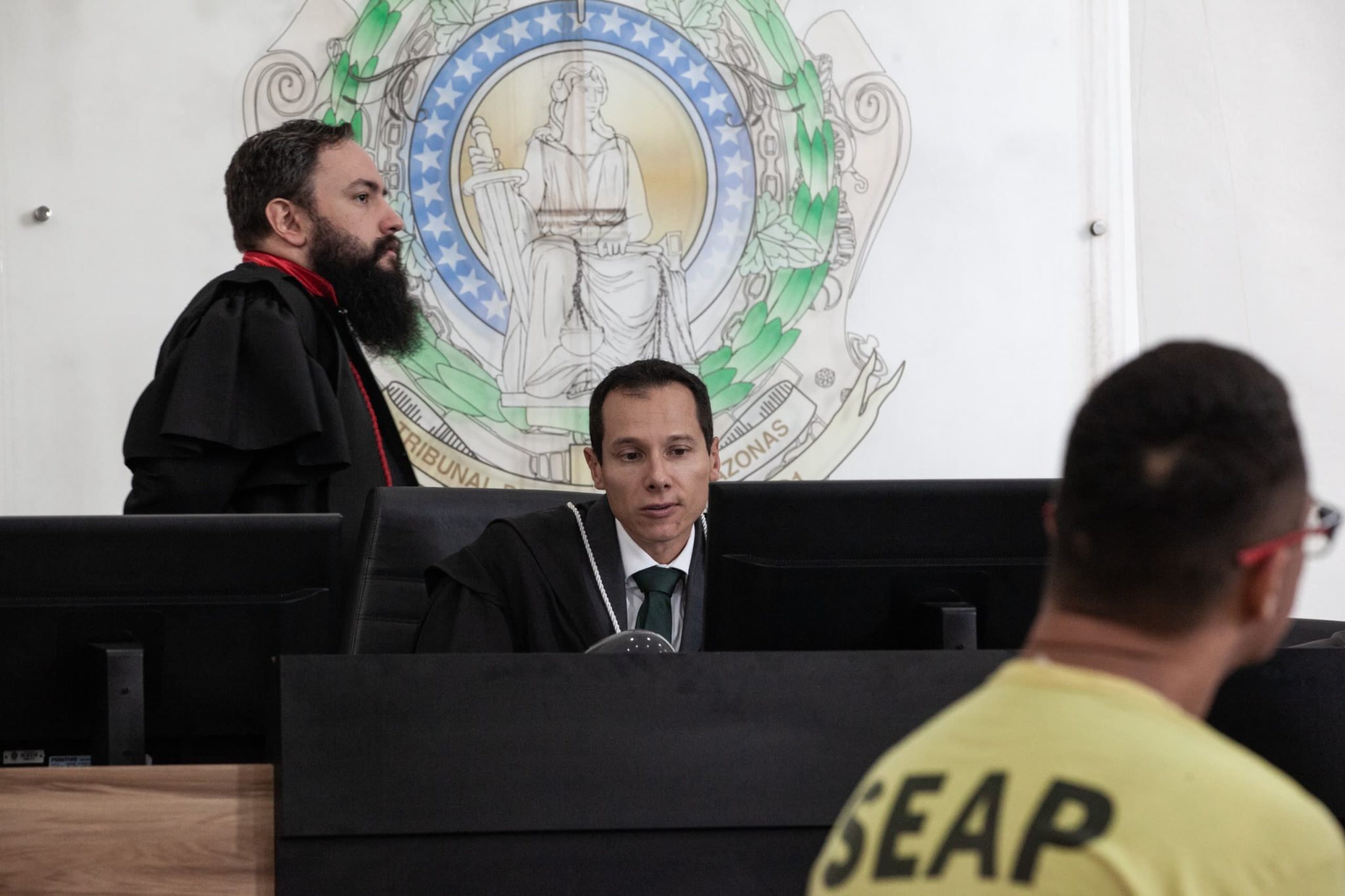 Dois irmãos são condenados a mais de 160 anos de prisão por homicídios em Manaus