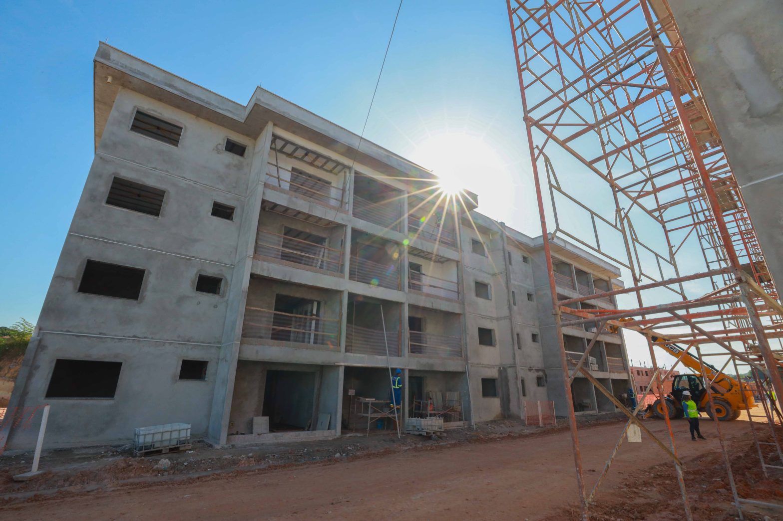 Missão do BID visita os conjuntos habitacionais do Prosamin+ e destaca o avanço das obras