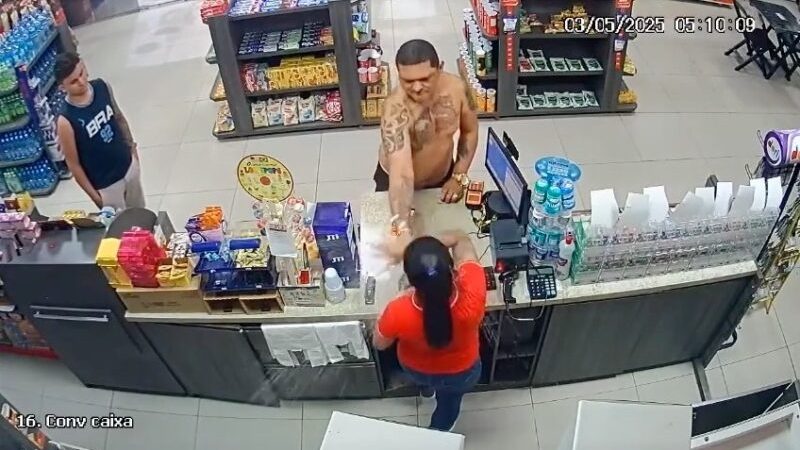 Atendente agredida em posto de Manaus pede justiça: “Estou traumatizada”