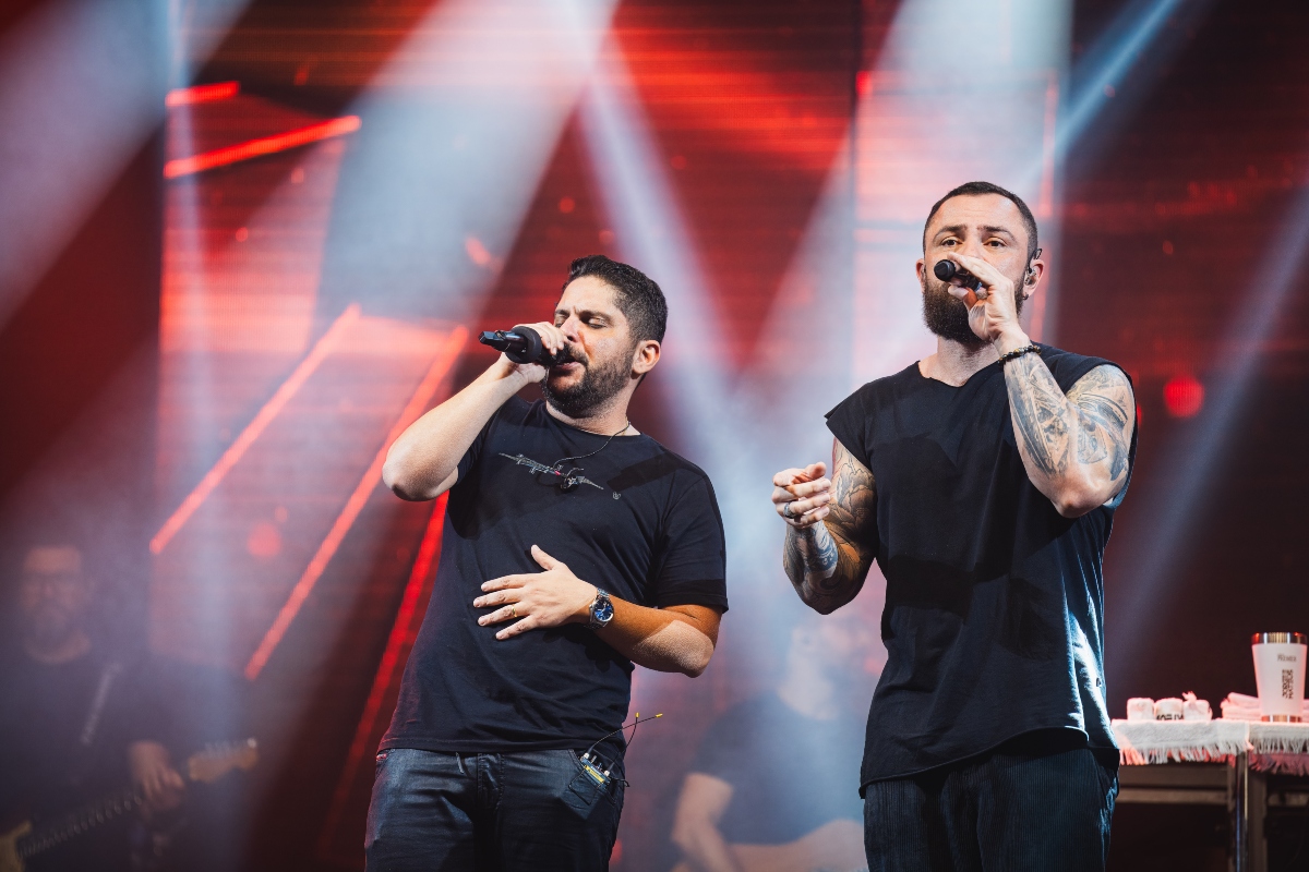 Mateus, da dupla com Jorge, passa por nova cirurgia e adia retorno