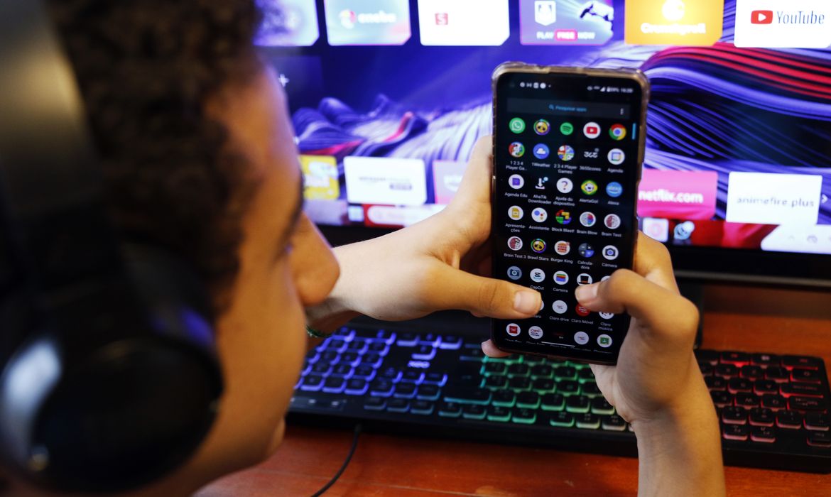 Julgamento sobre redes sociais será retomado no dia 4 de junho no STF