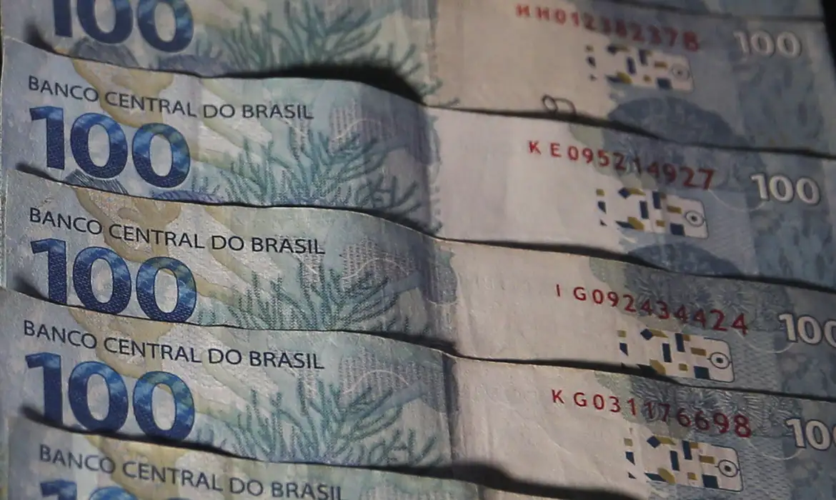Poupança tem saída líquida de R$ 6,4 milhões em abril