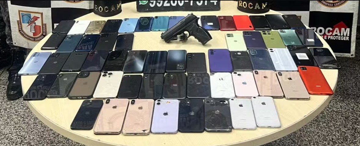 Trio é preso com 62 celulares roubados e moto adulterada em Manaus