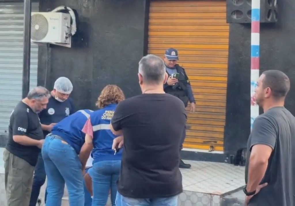 Pai é executado a tiros e filho de 2 anos morre após ser baleado em Manaus