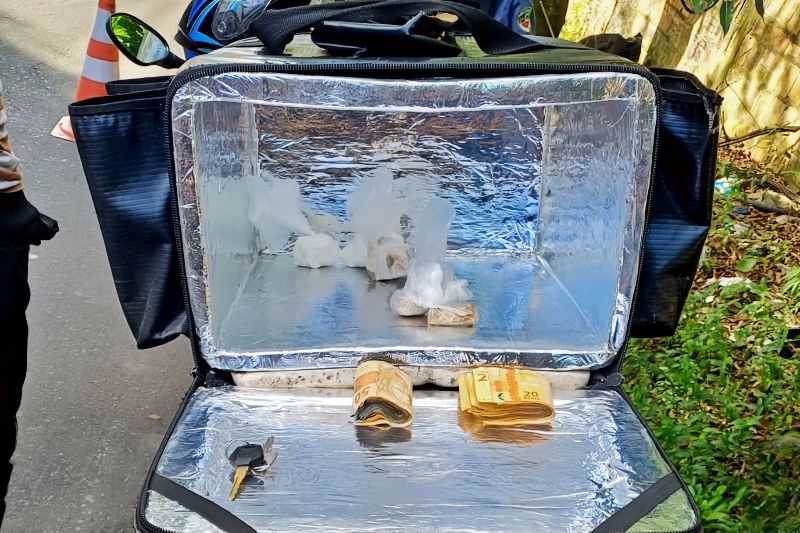 Homem é preso com drogas e dinheiro em operação do Detran em Manaus