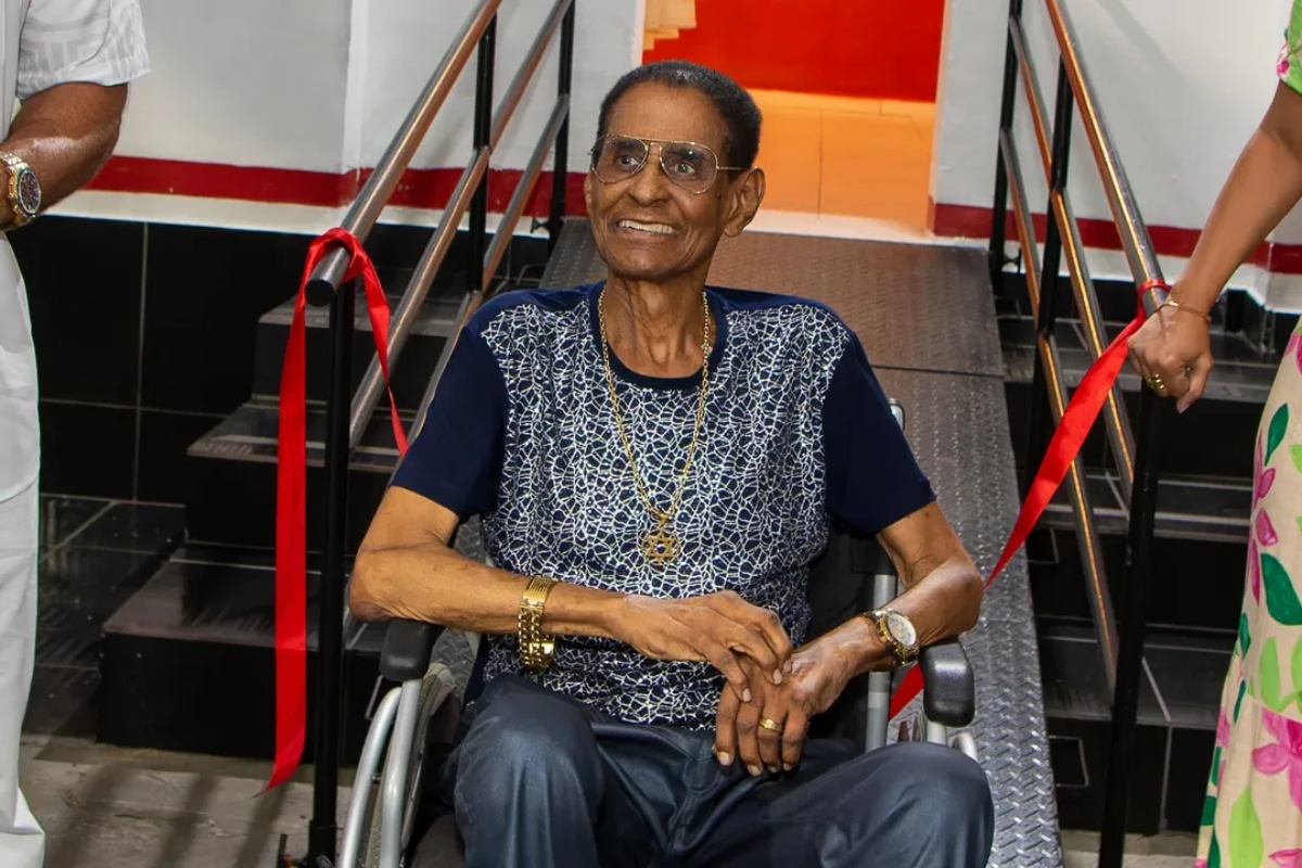 Bira Presidente, líder do Fundo de Quintal, está internado e quadro é grave