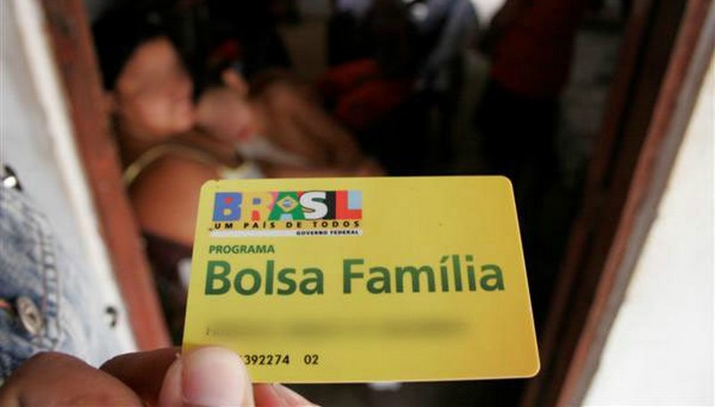 AM tem mais beneficiários do Bolsa Família que trabalhador pela CLT