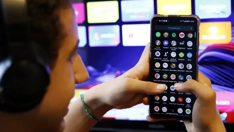 STF retoma julgamento sobre responsabilização das redes sociais