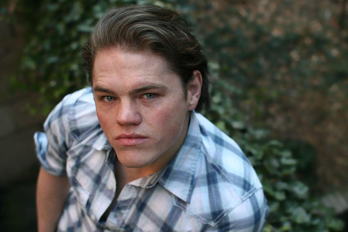 Morte trágica de Devin Harjes, ator de ‘Demolidor’ e ‘Gotham’, comove fãs