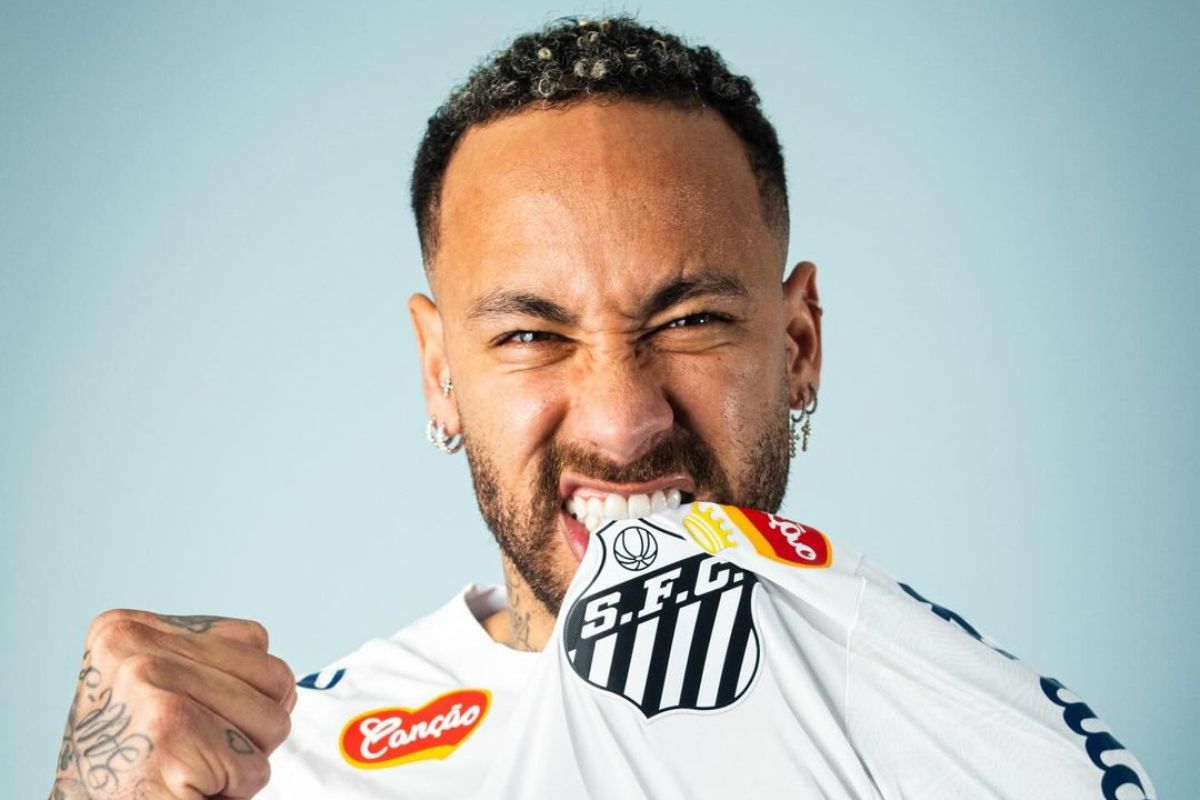 Neymar toma decisão que mexe com planos do Santos para 2025