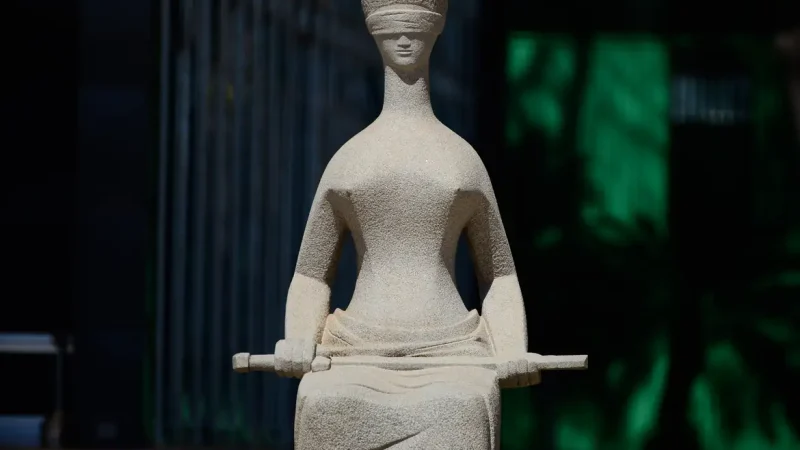 STF retoma julgamento sobre responsabilização das redes sociais