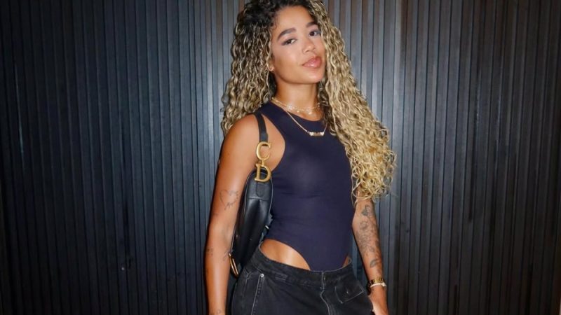 Esposa de MC Poze acusa polícia de sumiço de joias e é intimada para depor