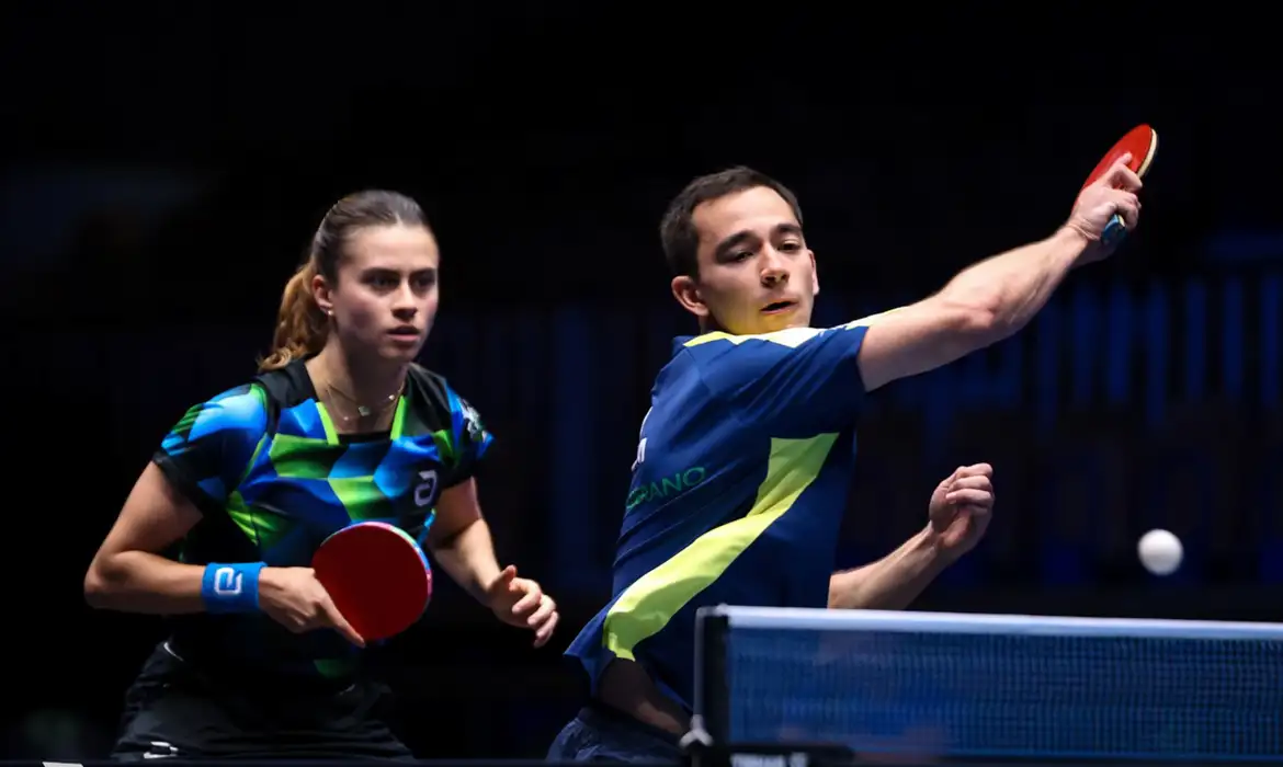 Hugo Calderano e Bruna Takahashi vão à final de torneio na Eslovênia