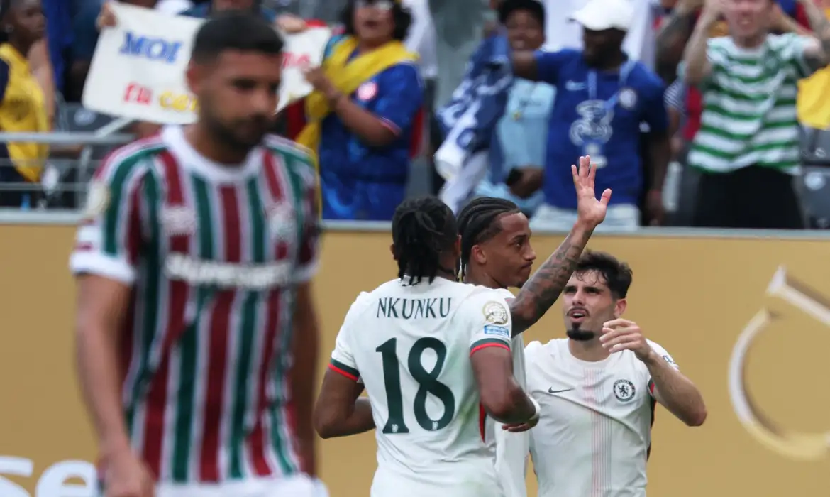 João Pedro marca dois e tira Fluminense da Copa do Mundo de Clubes