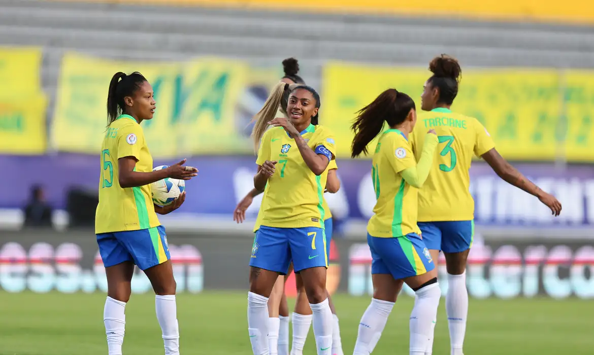 Liderada por Kerolin, seleção goleia Bolívia na Copa América