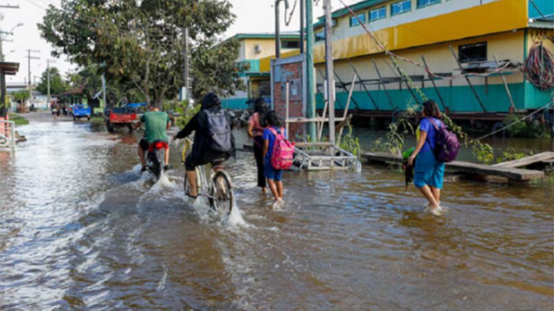 Cheia deixa 453 alunos sem aulas em quatro municípios do Amazonas