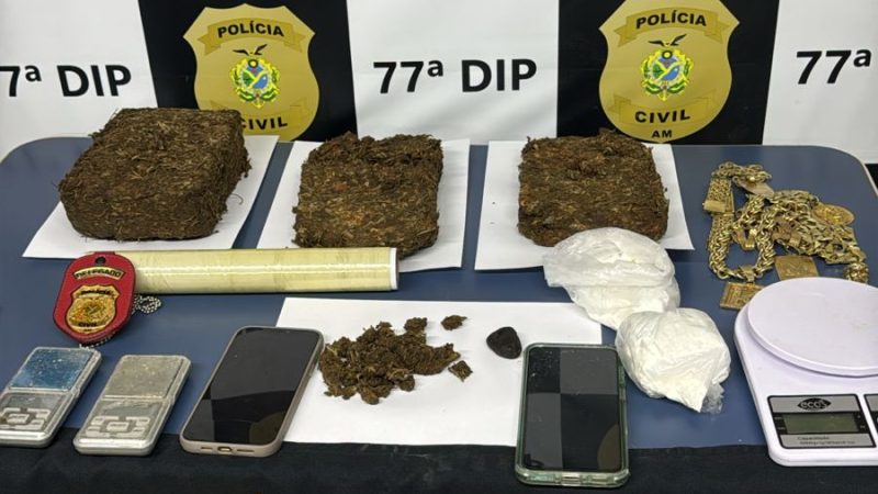 Em Novo Airão, Polícia Militar do Amazonas prende dupla e apreende mais de dois quilos de drogas